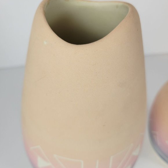 Vtg Native American Pottery Vases Set of Two Signed Sioux Jar Southwestern - Picture 10 of 11